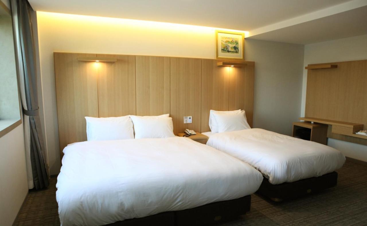 Hotel Dongbang Jinju Extérieur photo